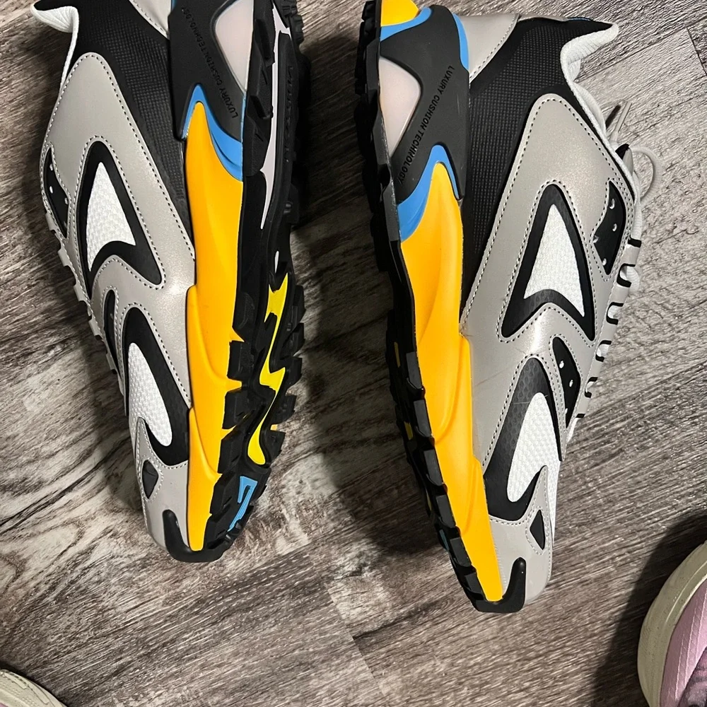 Vuitton Men’s  - LV Tactic Sneakers 44
